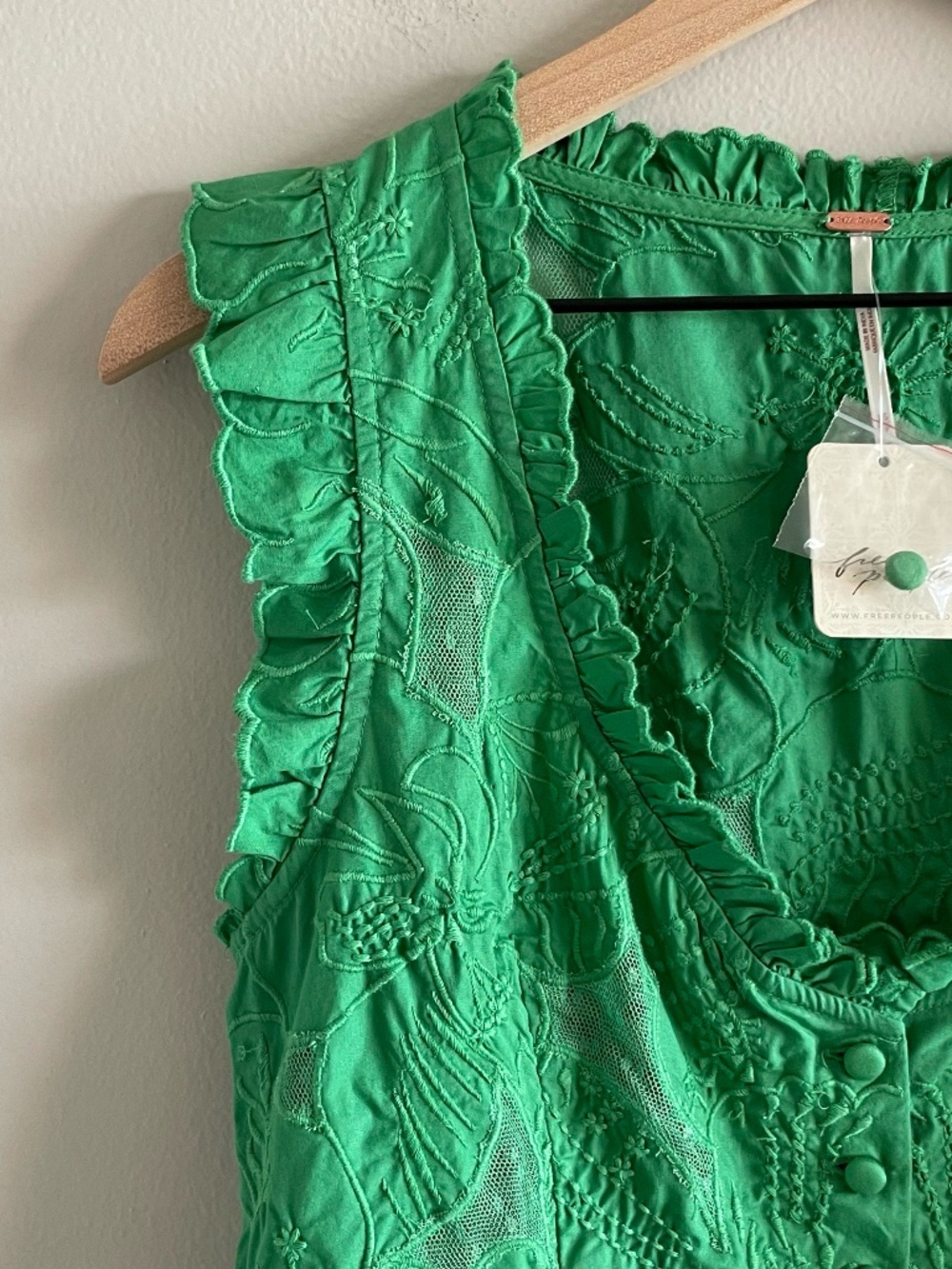 Free People All The Ways Top Grass Green Embroidered XS NWT - Picture 6 of 16